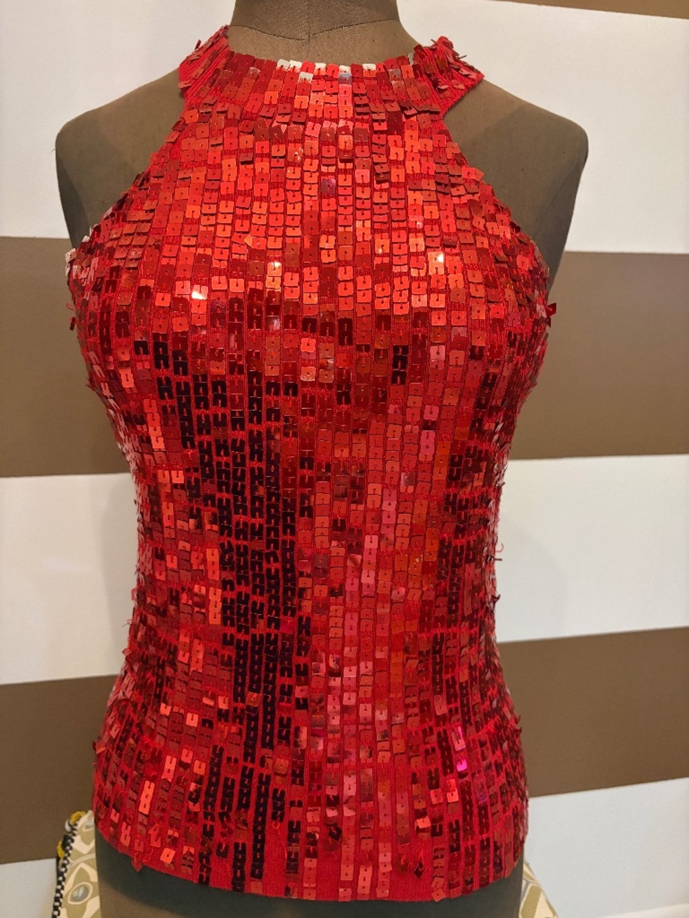 ❤️✨ RED HOT SEQUIN TOP — READY FOR A NIGHT OUT! ✨❤️